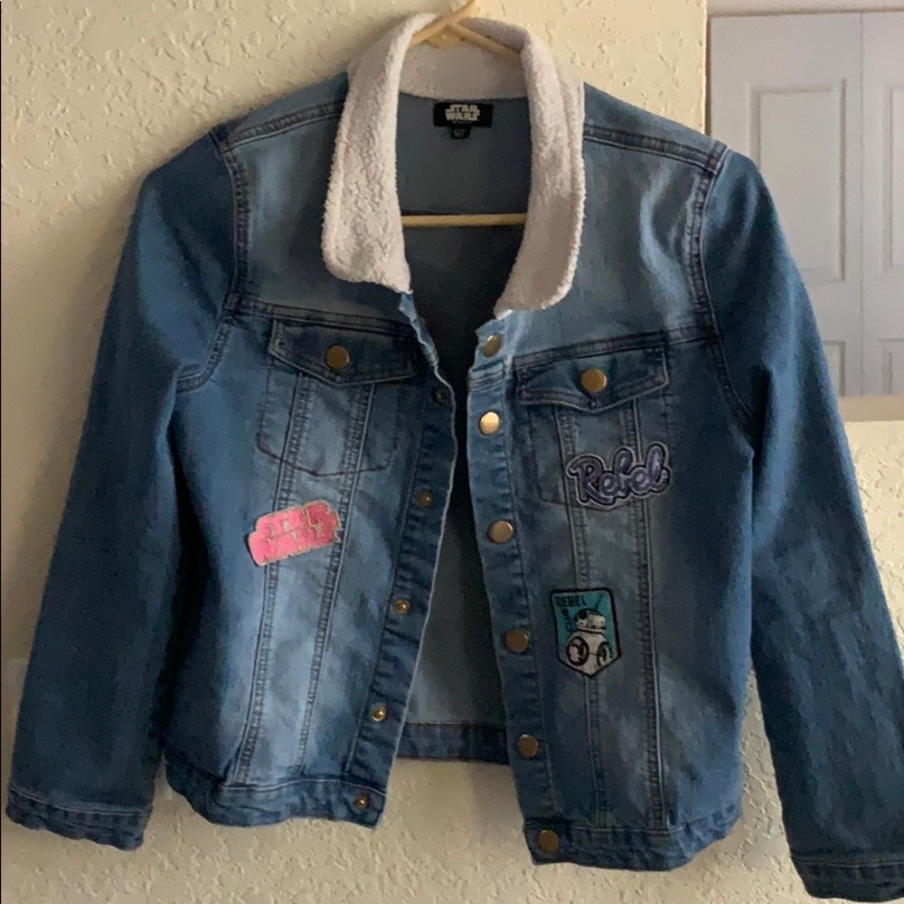 HOST PICK 🎉🎉🎉🎉Authentic STAR WARS Jean jacket
